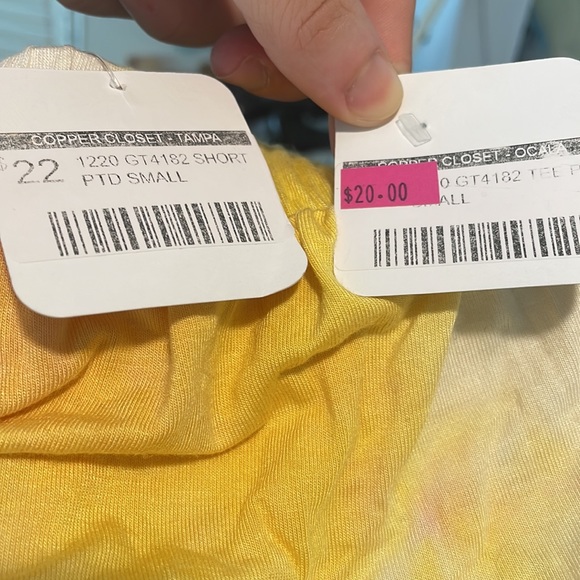 Shorts/Shirt from The Copper Closet. - Picture 2 of 2